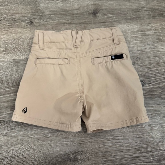 Kid's Volcom Tan Flat Front Walking Shorts - Picture 8 of 10